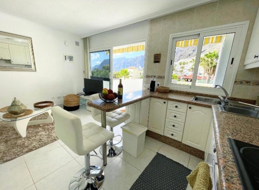 Hibisco Apartments Puerto de Santiago  Exteriör bild